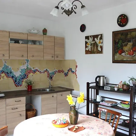 Apartment Art House Tufi