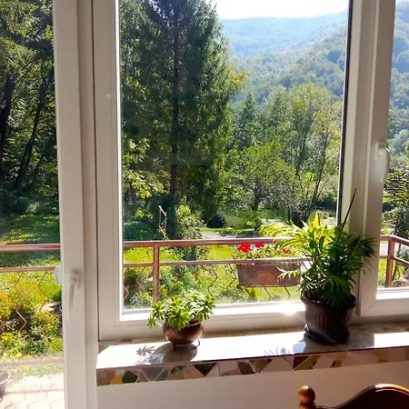 Art House Tufi * Bistrica ob Sotli