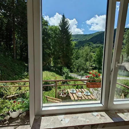 Art House Tufi Bistrica ob Sotli